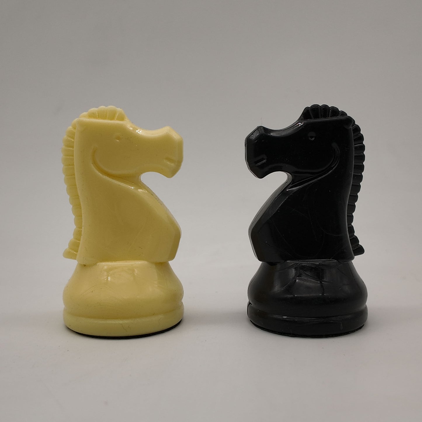 شطرنج الاتحاد الفاخر | وزيرين إضافيين + رقعة جلد + شنطة جلد