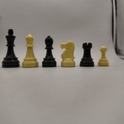 شطرنج الاتحاد الفاخر | وزيرين إضافيين + رقعة جلد + شنطة جلد