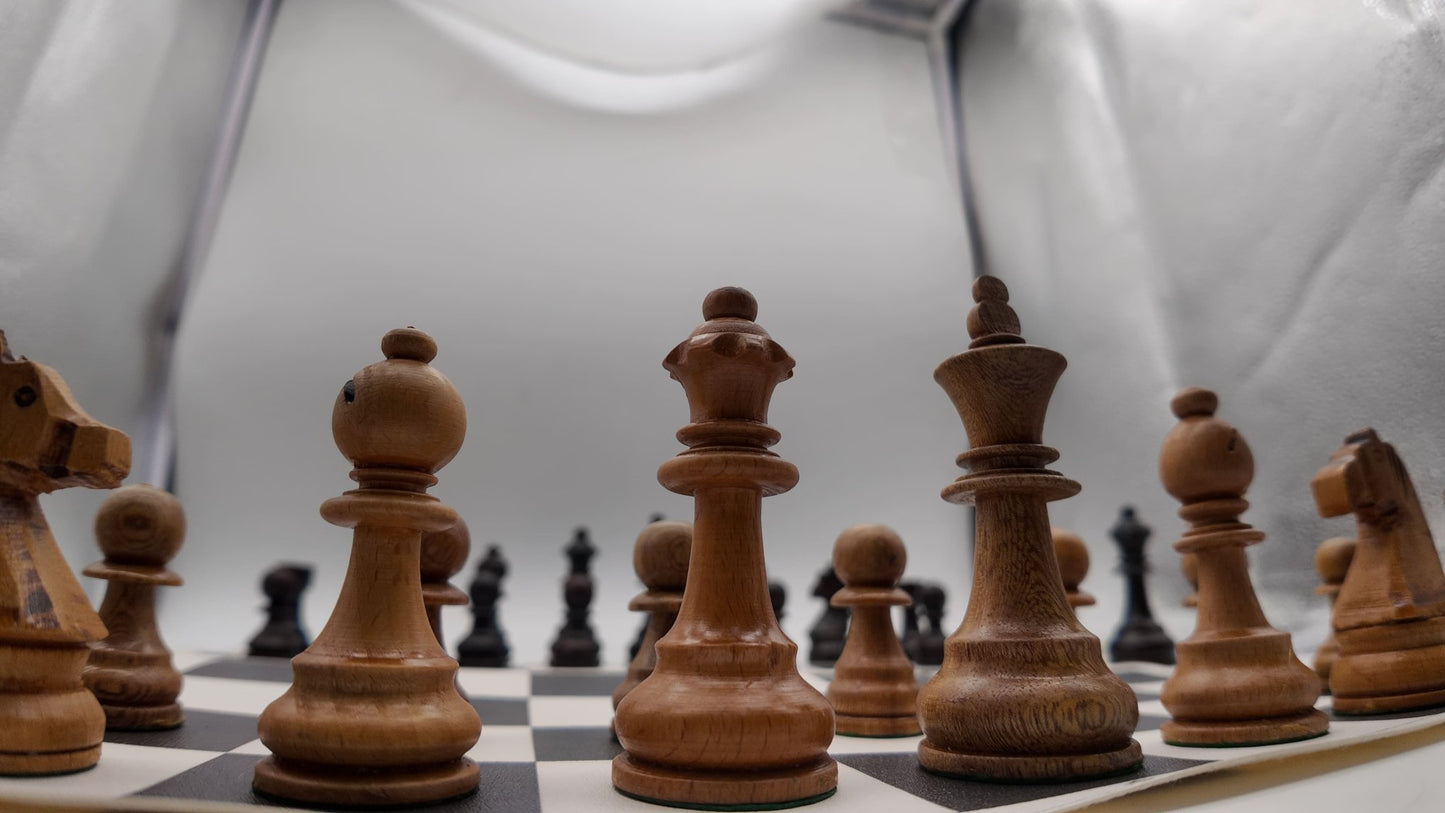 شطرنج الخشب الفاخر | وزيرين إضافيين + رقعة جلد + شنطة جلد - EGT Chess - 