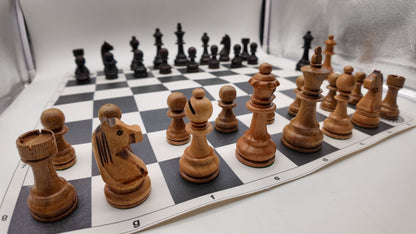 شطرنج الخشب الفاخر | وزيرين إضافيين + رقعة جلد + شنطة جلد - EGT Chess - 